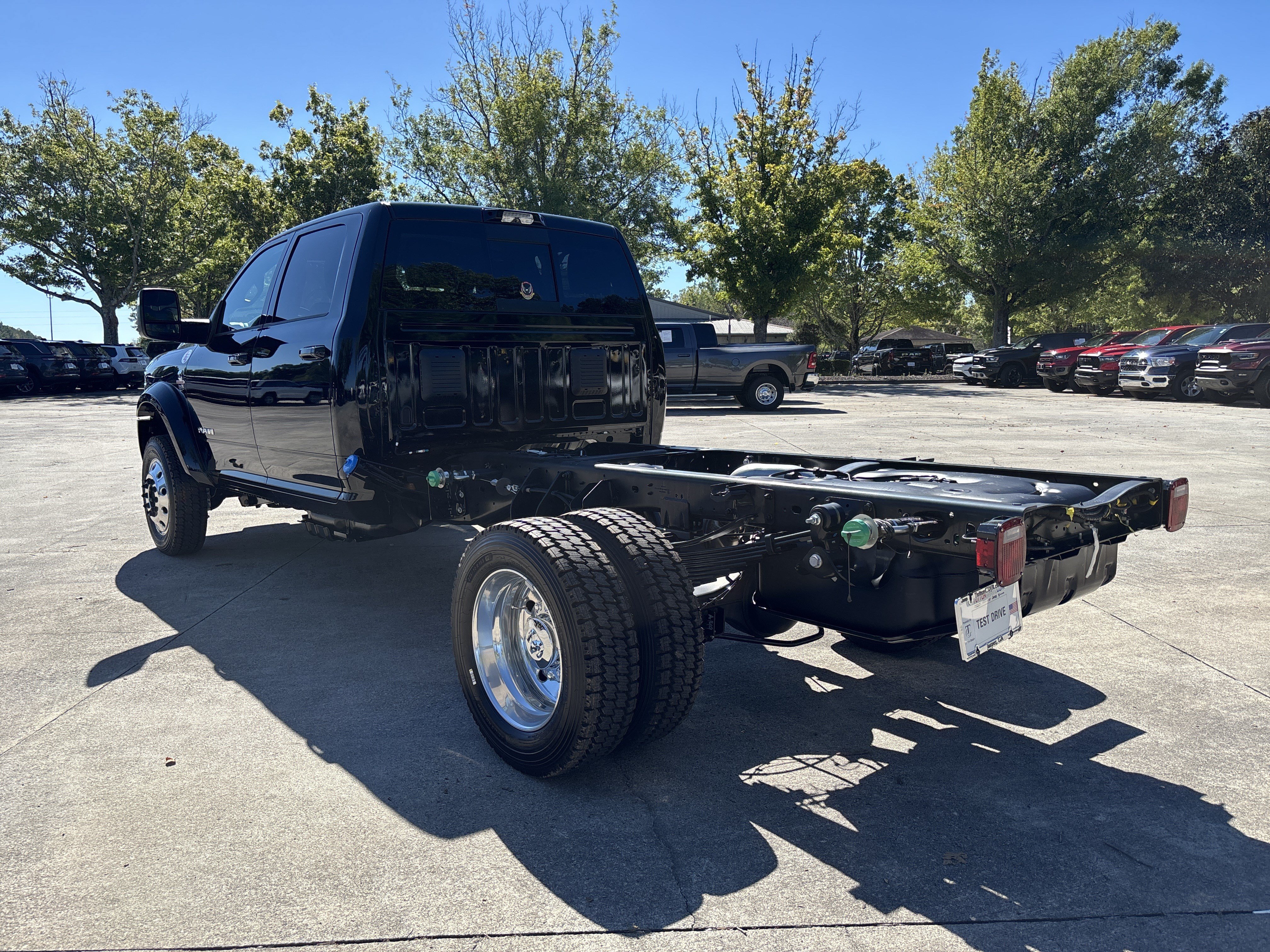 New 2027 RAM 5500 4x4 Crew Cab image 5