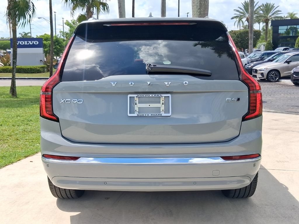 Certified 2026 Volvo XC90 B6 Plus AWD/4WD image 5