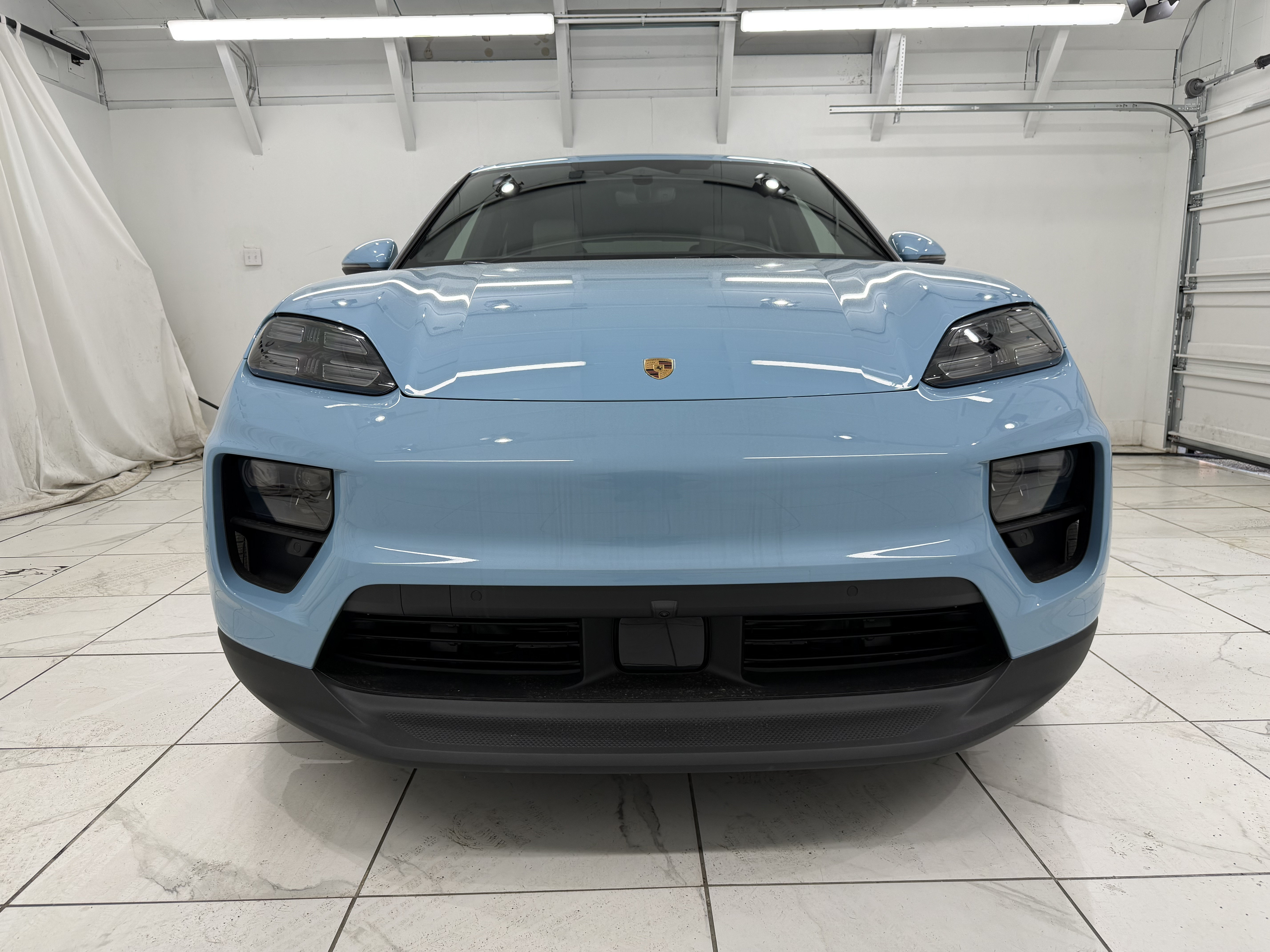 New 2026 Porsche Macan 4 Electric AWD/4WD image 9