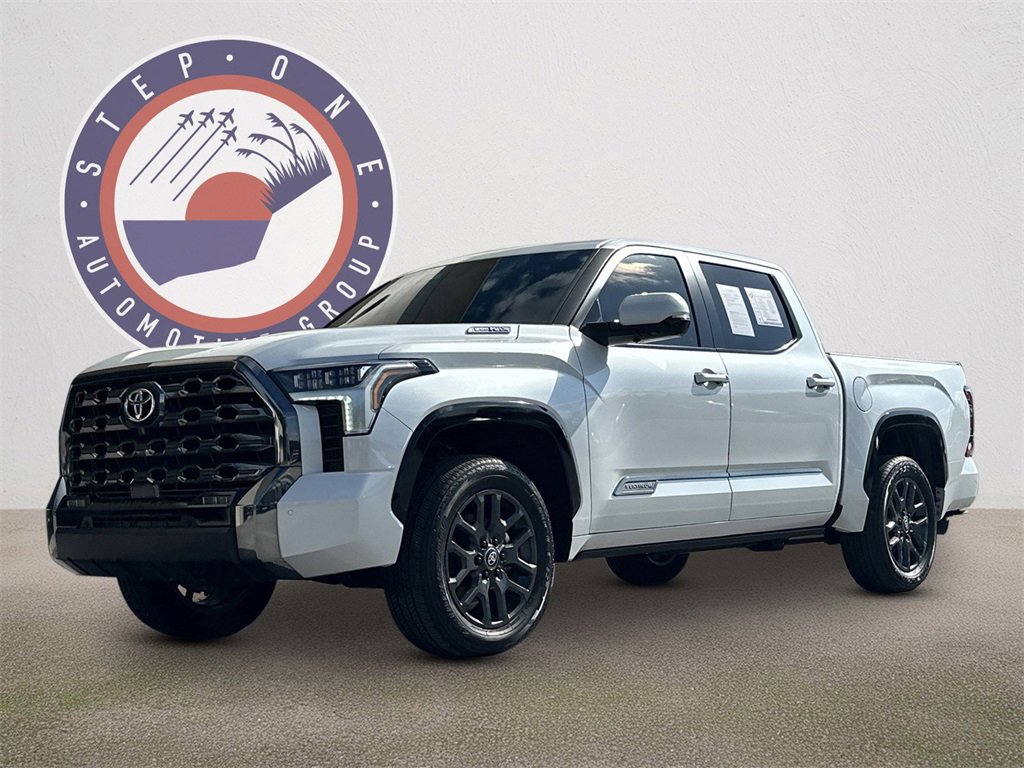 Used 2025 Toyota Tundra Platinum image 1
