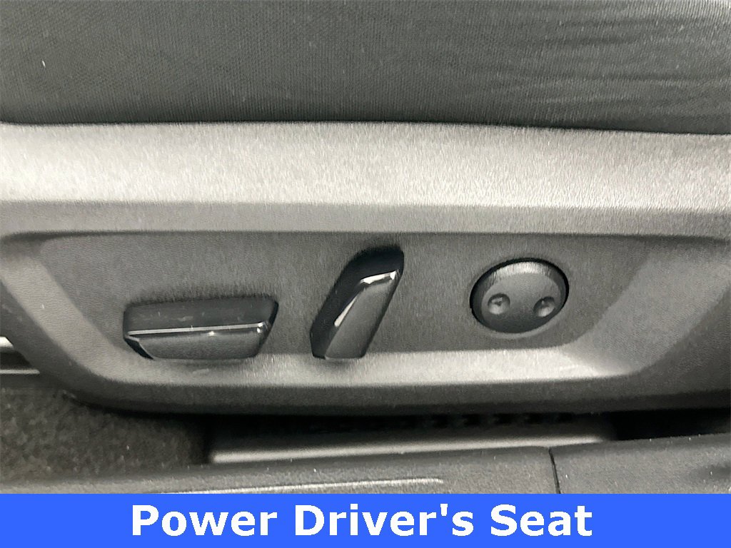 Used 2023 Nissan Rogue SV image 12