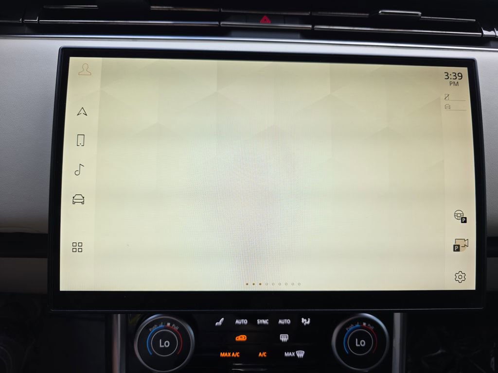Used 2022 Land Rover Range Rover SE AWD/4WD image 25