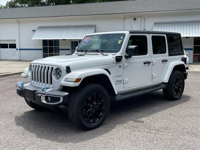 Used 2023 Jeep Wrangler Unlimited Sahara w/ Cold Weather Group AWD/4WD image 29
