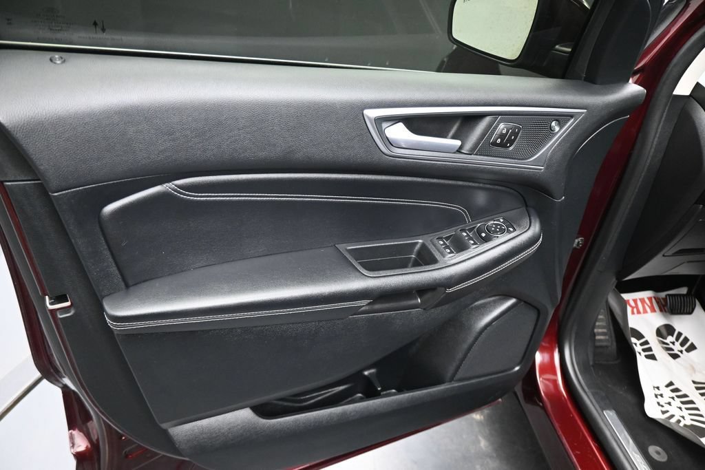 Certified 2023 Ford Edge Titanium AWD/4WD image 7