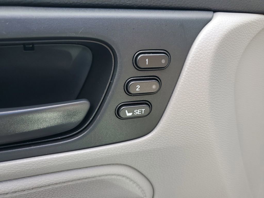 Used 2018 Honda Odyssey EX-L image 22