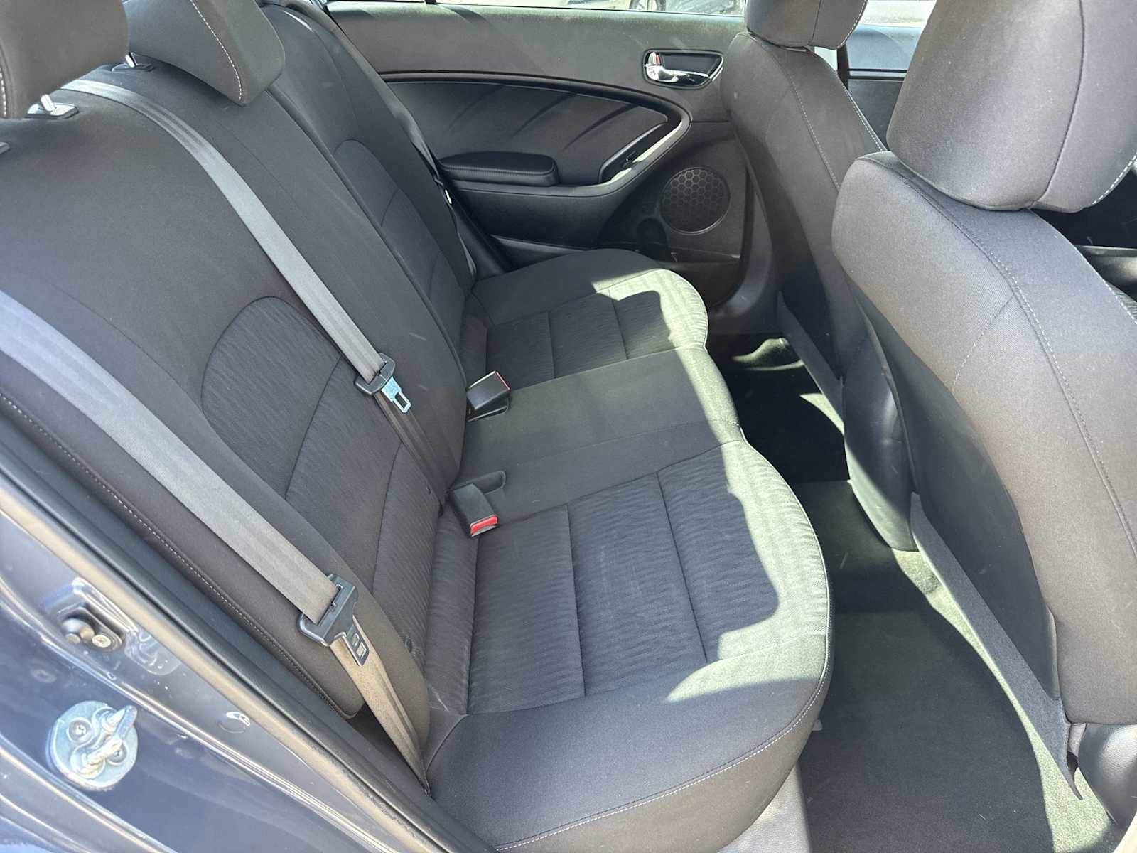 Used 2016 Kia Forte LX image 19