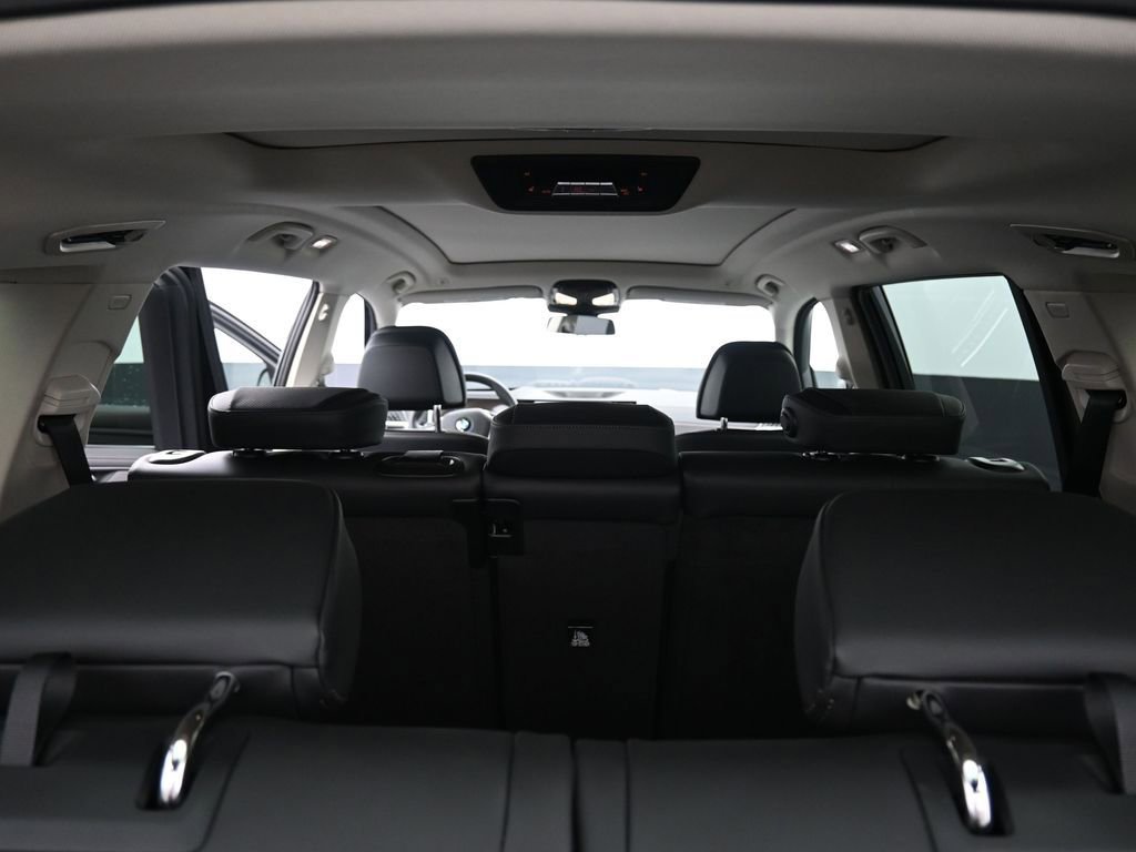 New 2026 BMW X7 xDrive40i w/ Premium Package image 18