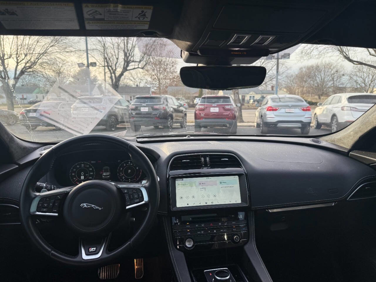 Used 2019 Jaguar F-PACE R-Sport image 5