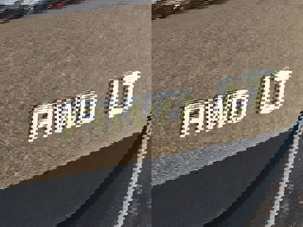 Used 2023 Chevrolet Equinox LT image 31