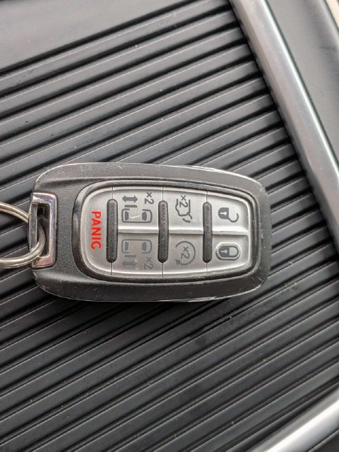 Used 2024 Chrysler Pacifica Touring-L FWD image 31