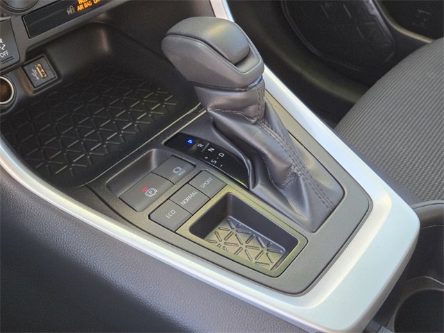 Certified 2025 Toyota RAV4 LE image 24