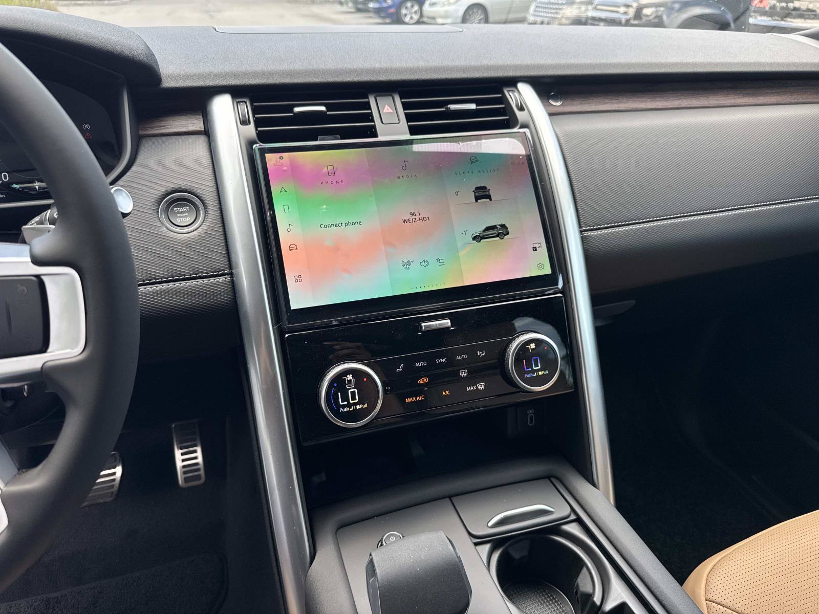 New 2026 Land Rover Discovery Dynamic SE AWD/4WD image 26