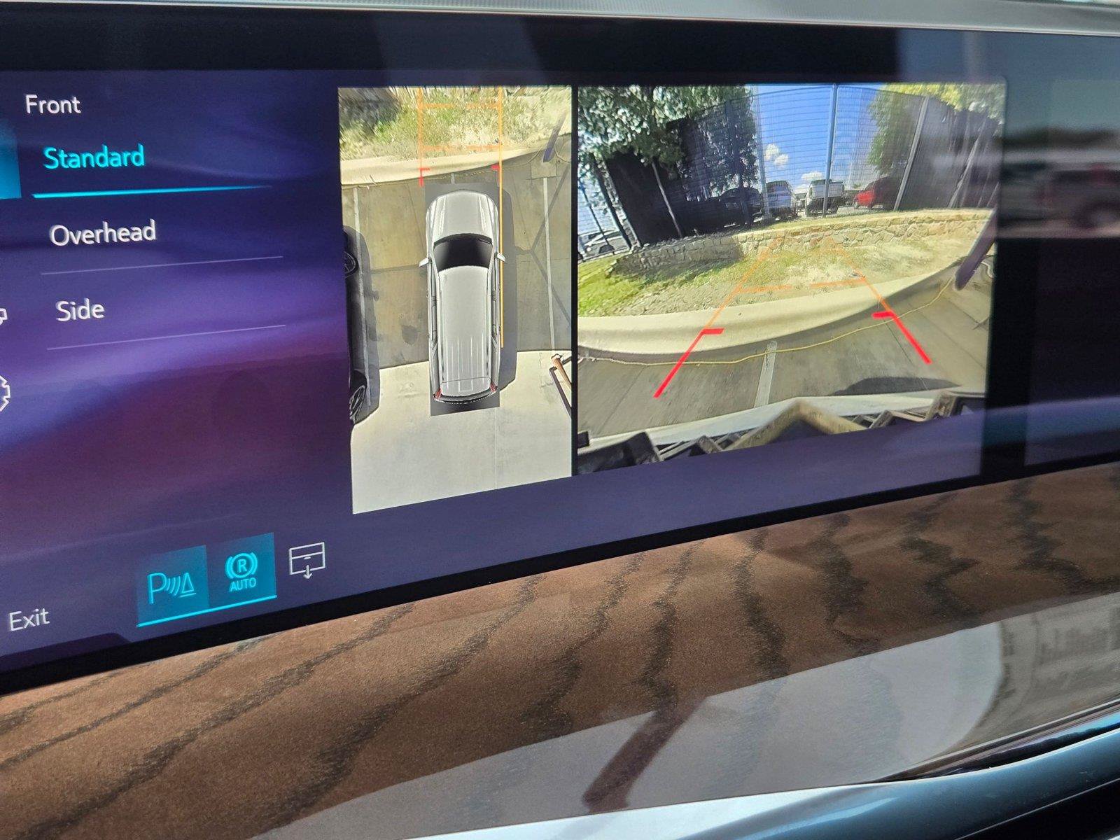New 2026 Cadillac Escalade Platinum Sport w/ LPO, ONYX Package AWD/4WD image 19