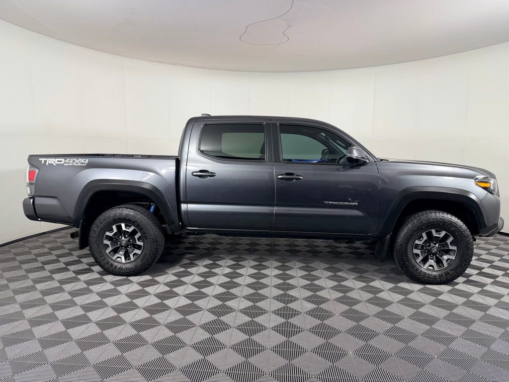 Used 2023 Toyota Tacoma TRD Off-Road w/ TRD Premium Off Road Package image 6