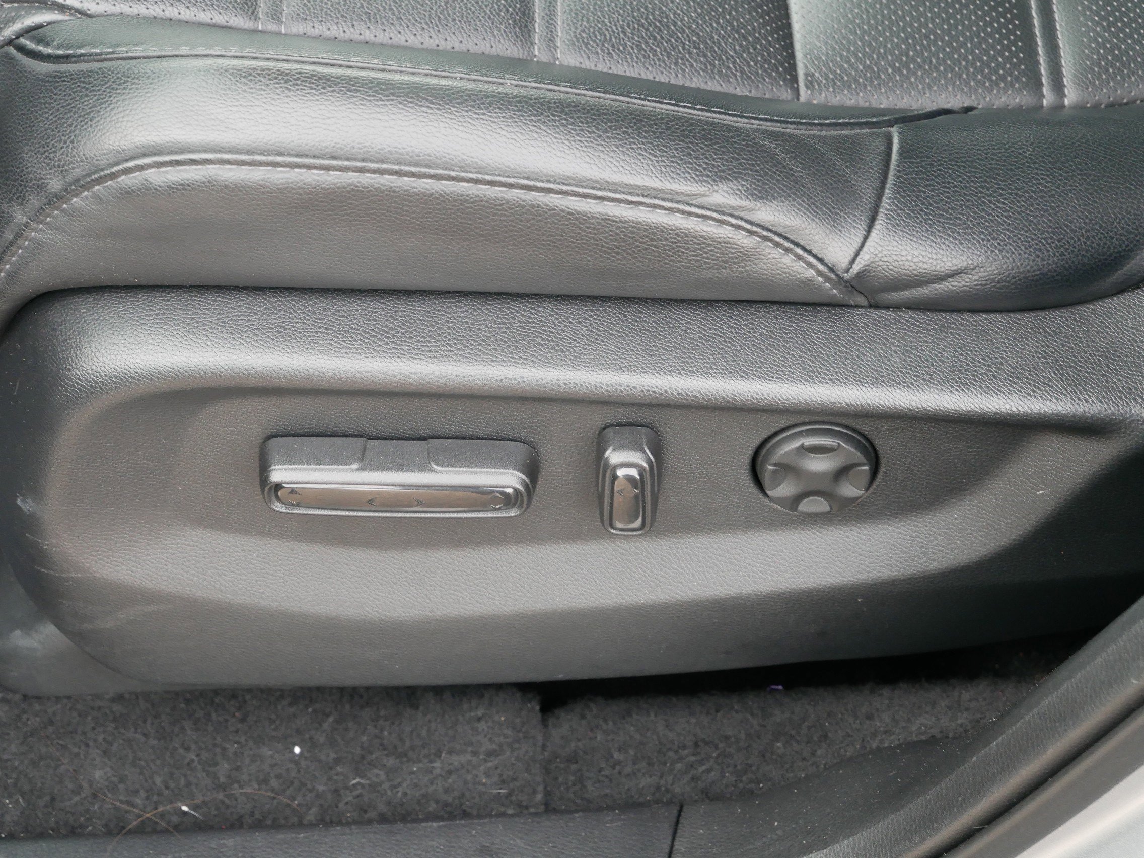 Used 2020 Honda CR-V Touring image 20