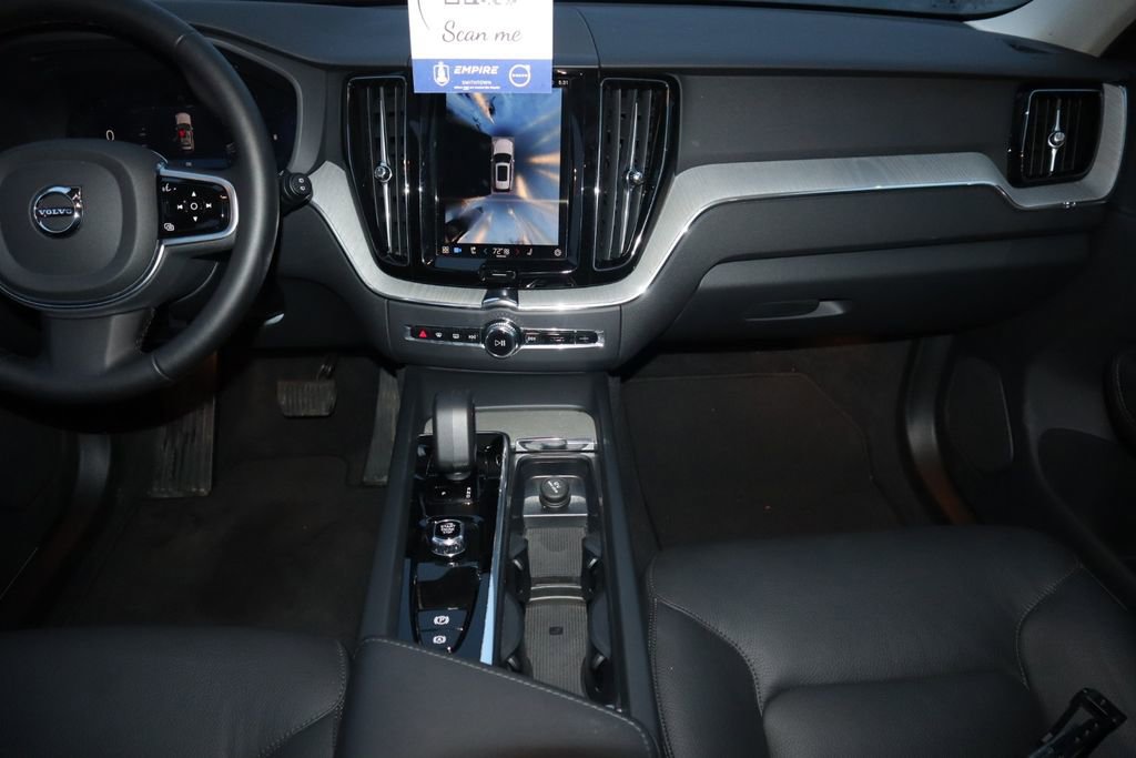 Used 2025 Volvo XC60 B5 Plus w/ Climate Package image 15
