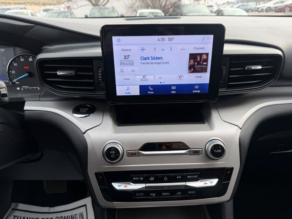 Used 2023 Ford Explorer XLT AWD/4WD image 16
