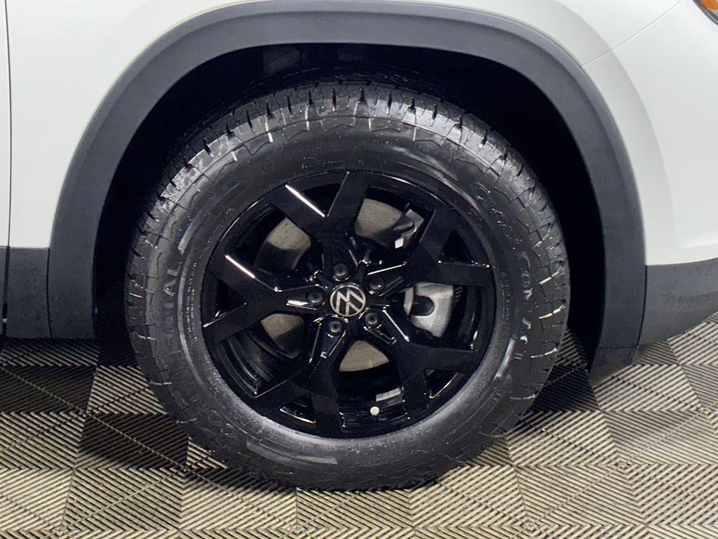 New 2026 Volkswagen Atlas Peak Edition image 23