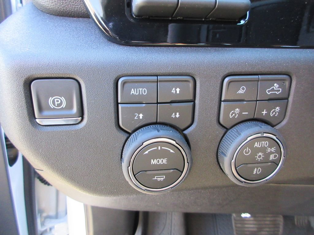 New 2026 Chevrolet Silverado 3500 High Country w/ High Country Premium Package image 28