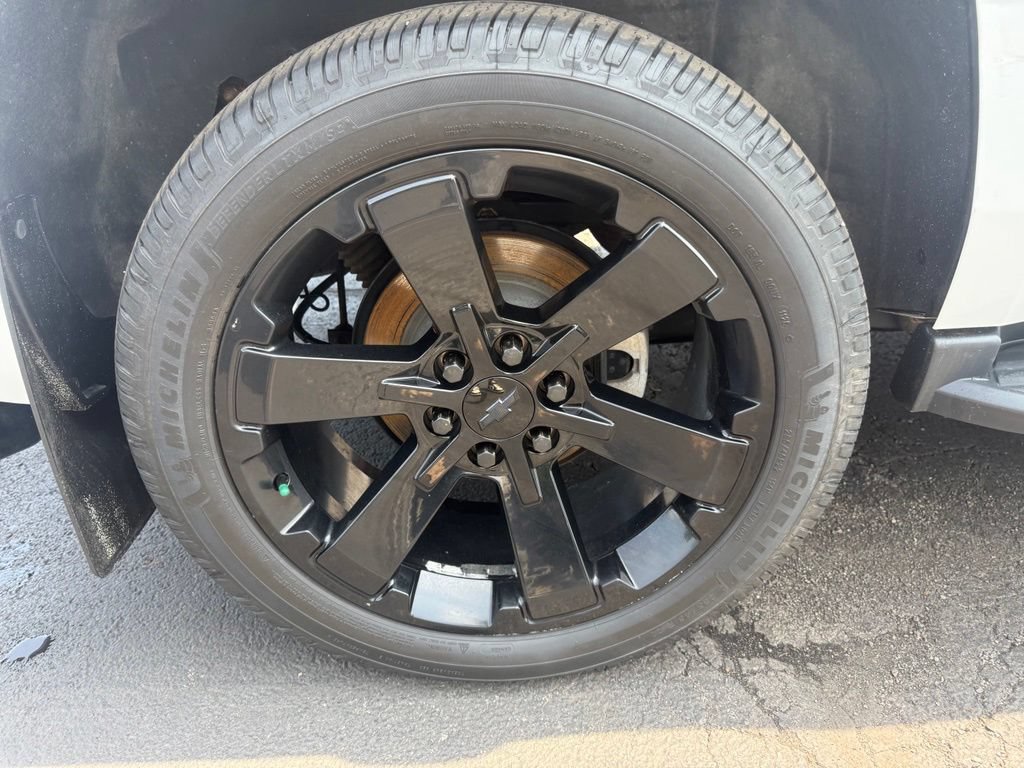 Used 2018 Chevrolet Tahoe LT w/ Luxury Package AWD/4WD image 47