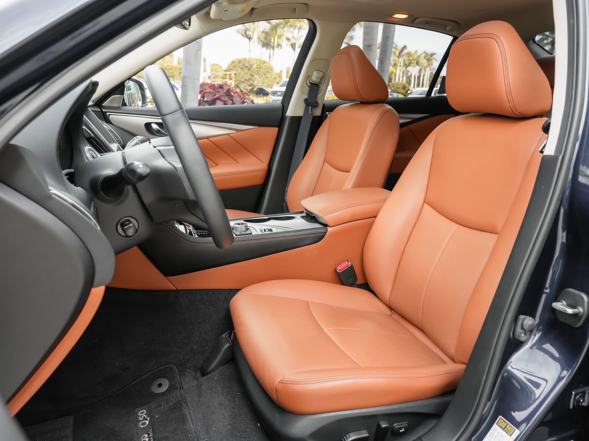 Used 2023 INFINITI Q50 Luxe w/ Cargo Package RWD image 17