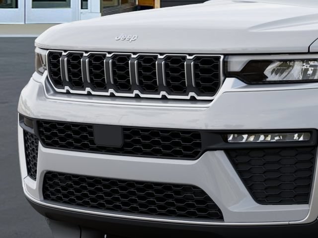 New 2026 Jeep Grand Cherokee Limited AWD/4WD image 11