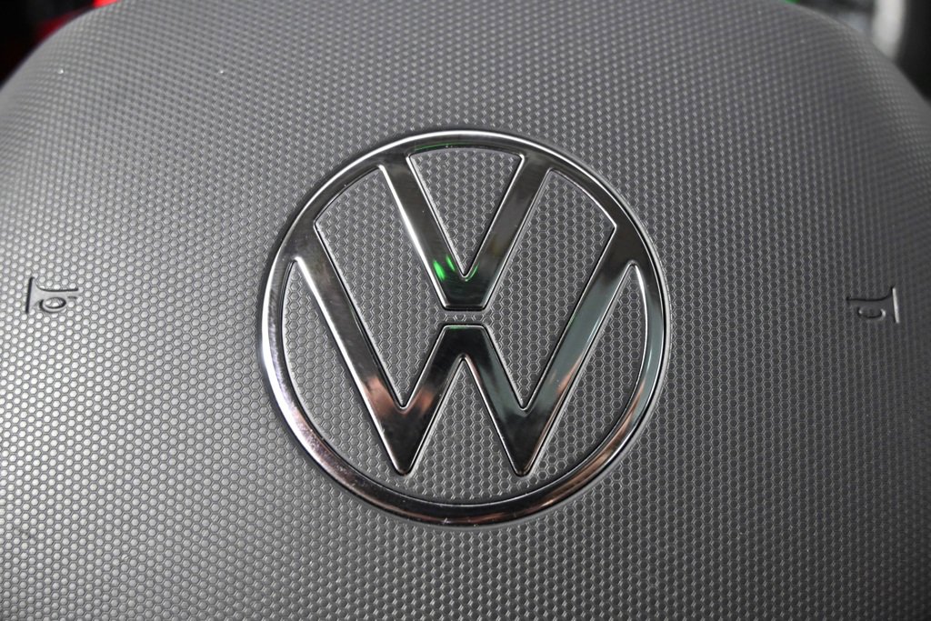 Used 2021 Volkswagen Atlas SE image 37