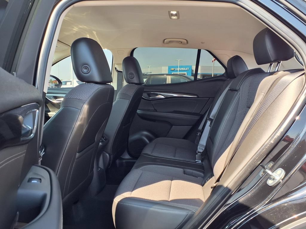 Used 2023 Buick Envision Preferred w/ Premium Seat Package AWD/4WD image 23