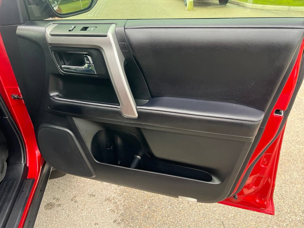 Used 2022 Toyota 4Runner SR5 RWD image 14