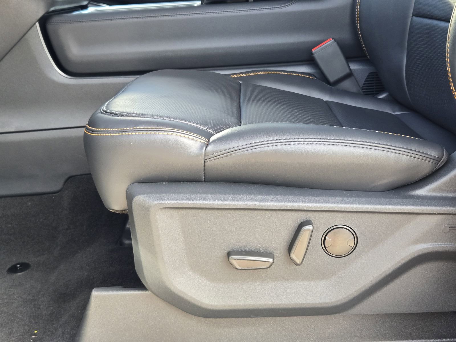 New 2025 Ford Expedition Tremor image 25