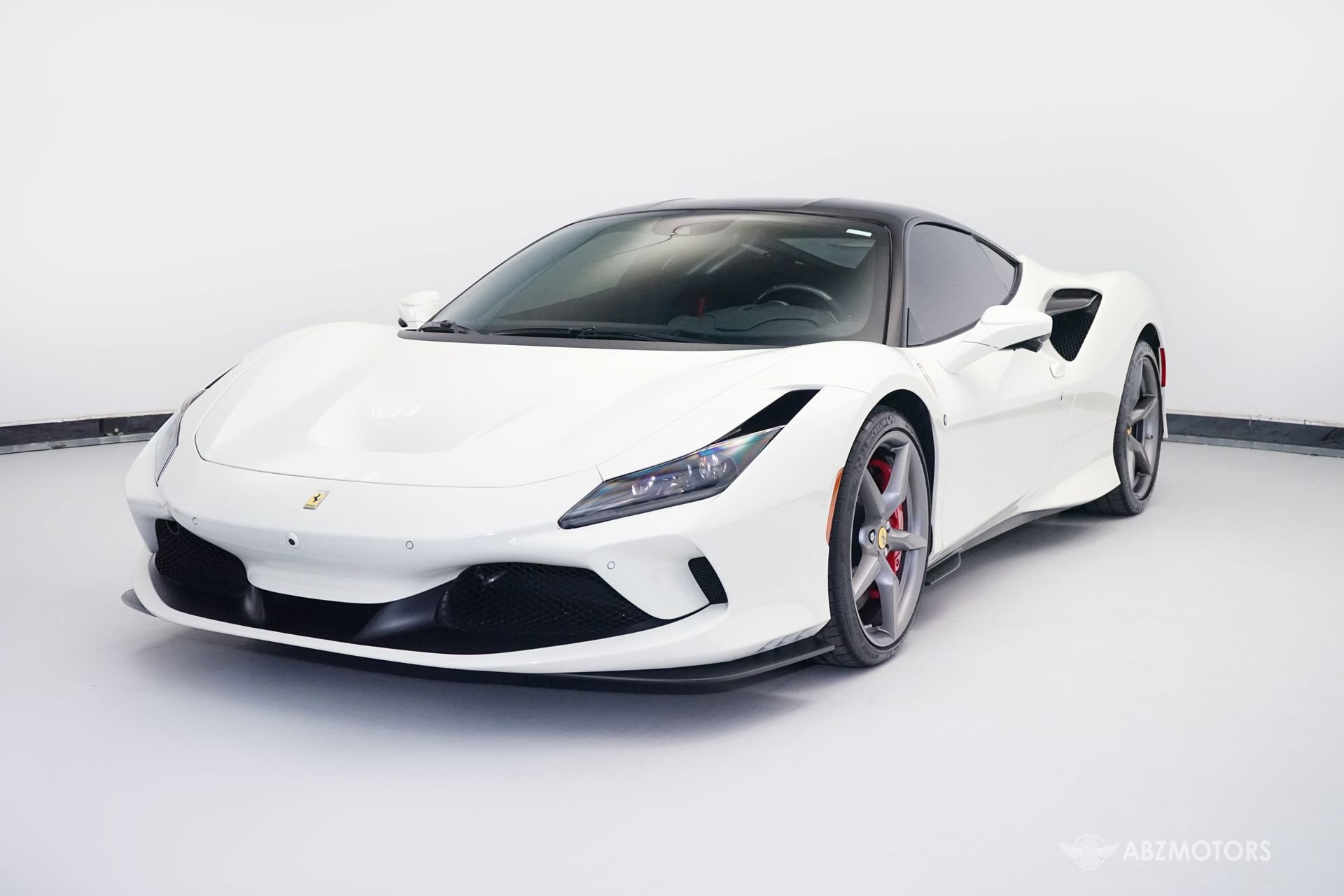 Used 2022 Ferrari F8 Tributo image 2