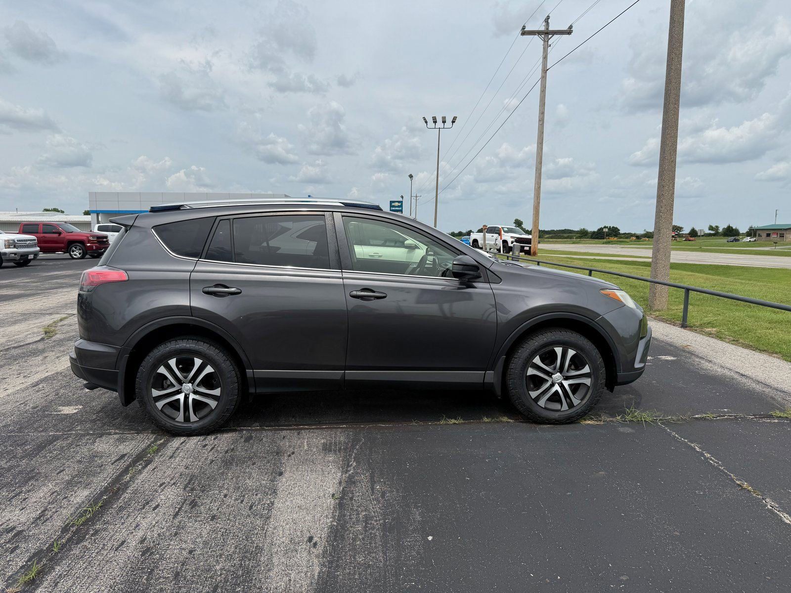 Used 2017 Toyota RAV4 LE w/ All Weather Liner Package image 5