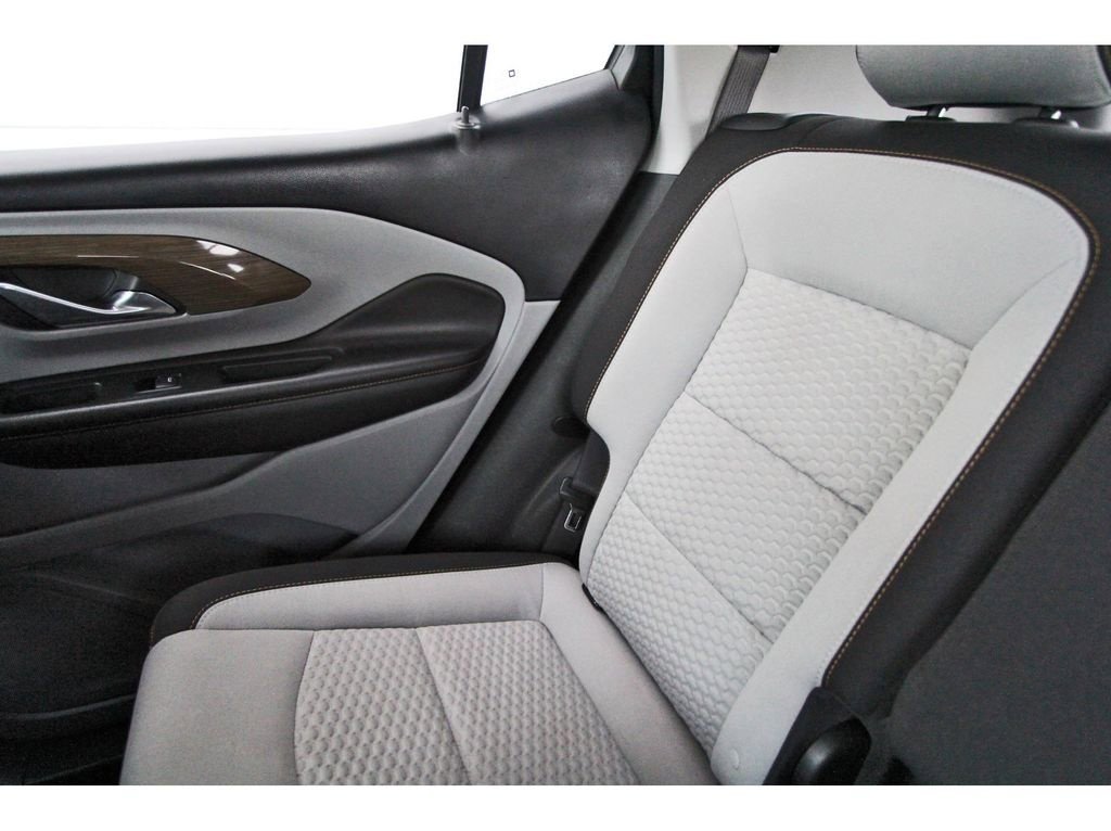 Used 2021 GMC Terrain SLE w/ Driver Convenience Package image 11