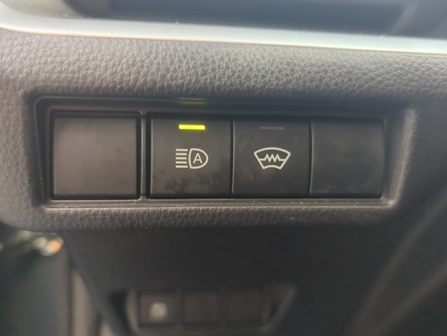 Certified 2024 Toyota Prius LE image 21