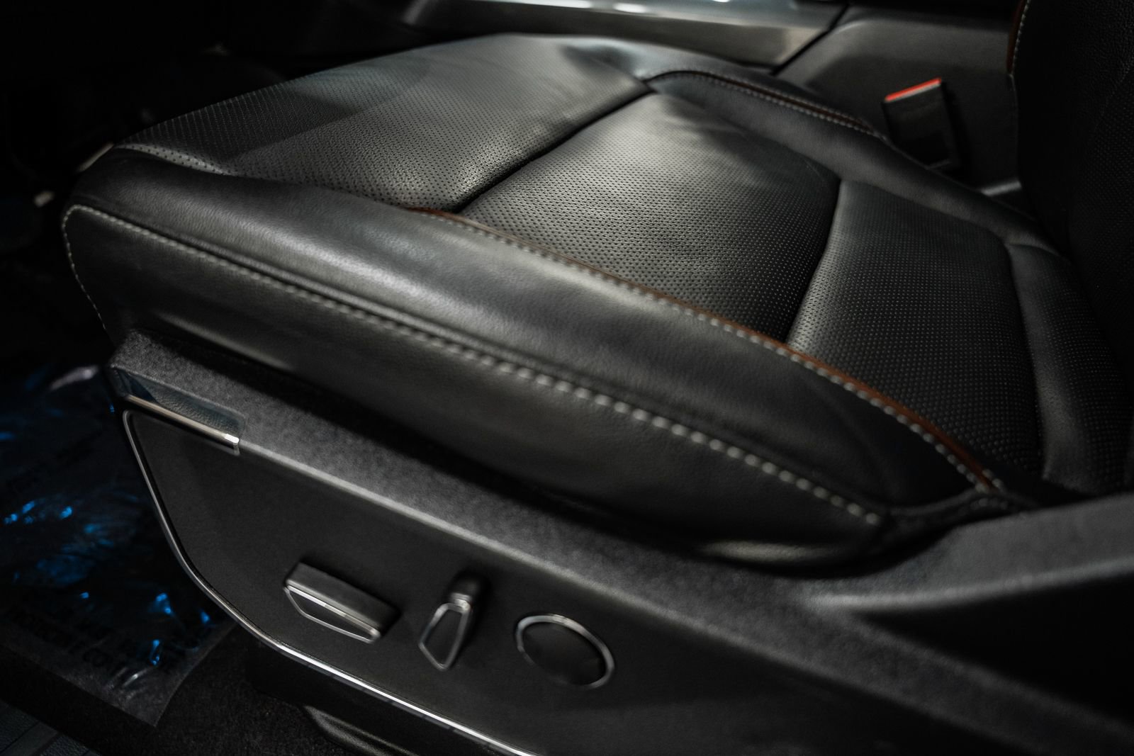 Certified 2023 Ford F150 Lariat w/ Equipment Group 502A High image 45