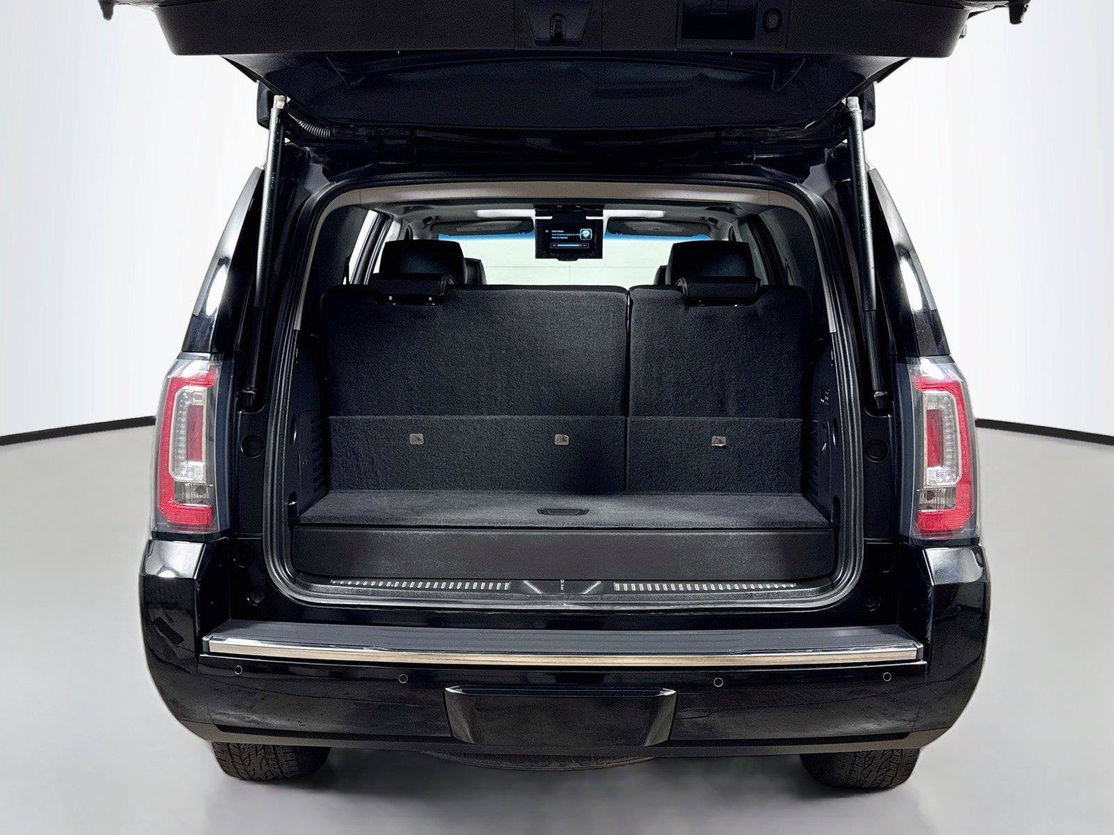Used 2019 GMC Yukon Denali w/ Open Road Package RWD image 27