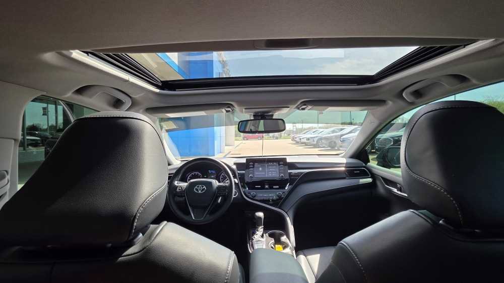 Used 2024 Toyota Camry SE w/ Convenience Package image 19