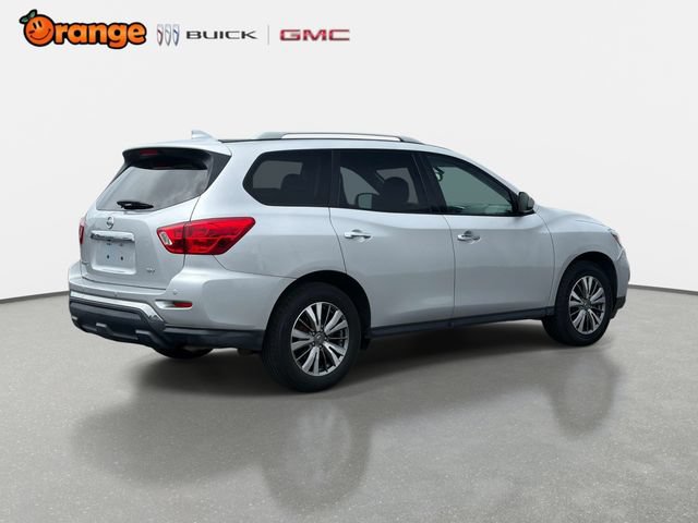 Used 2020 Nissan Pathfinder SV w/ Cargo Package FWD image 3