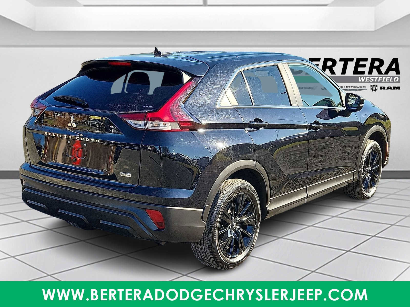 Used 2024 Mitsubishi Eclipse Cross LE image 6