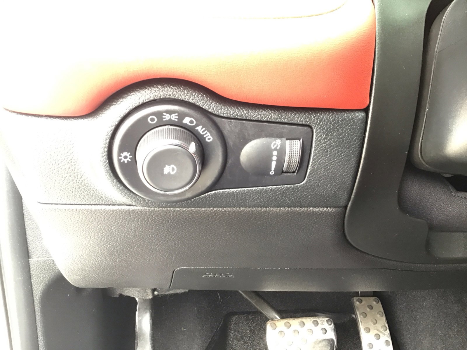 Used 2023 Dodge Durango SRT AWD/4WD image 21