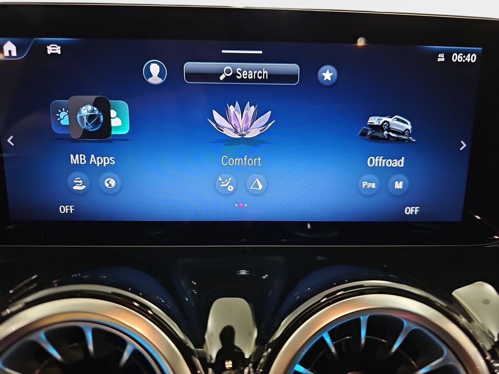 Used 2026 Mercedes-Benz GLB 250 4MATIC image 25