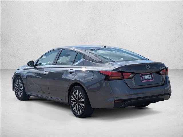 Used 2024 Nissan Altima 2.5 SV FWD image 8