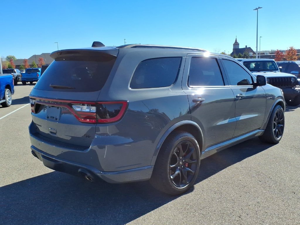 Used 2023 Dodge Durango R/T w/ Tow 'N Go Package AWD/4WD image 4
