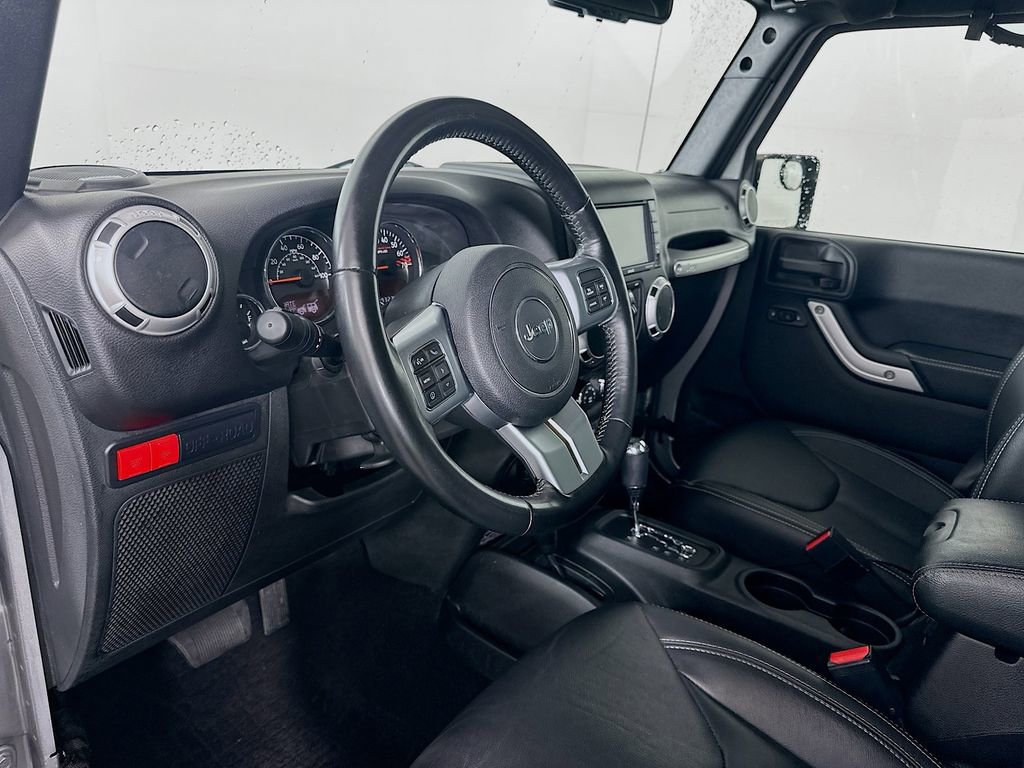 Used 2017 Jeep Wrangler Unlimited Rubicon image 9