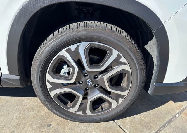 Used 2025 Subaru Ascent Touring w/ Popular Package #2 image 13