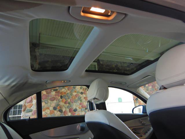 Used 2015 Mercedes-Benz C 300 4MATIC Sedan image 11