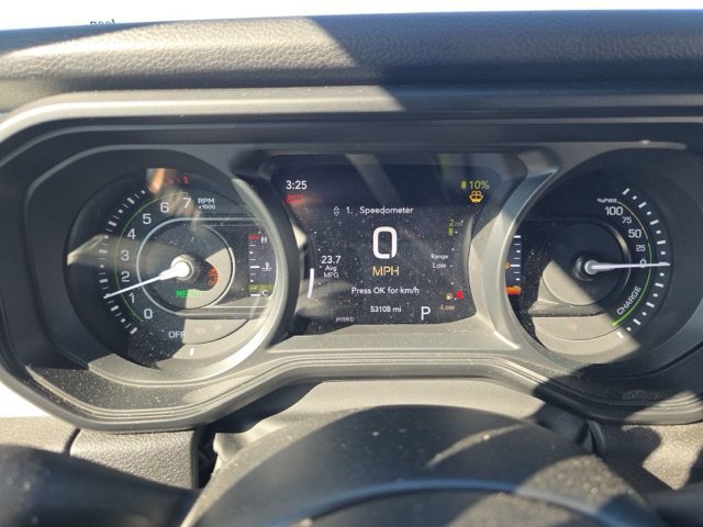 Used 2024 Jeep Wrangler Unlimited AWD/4WD image 14