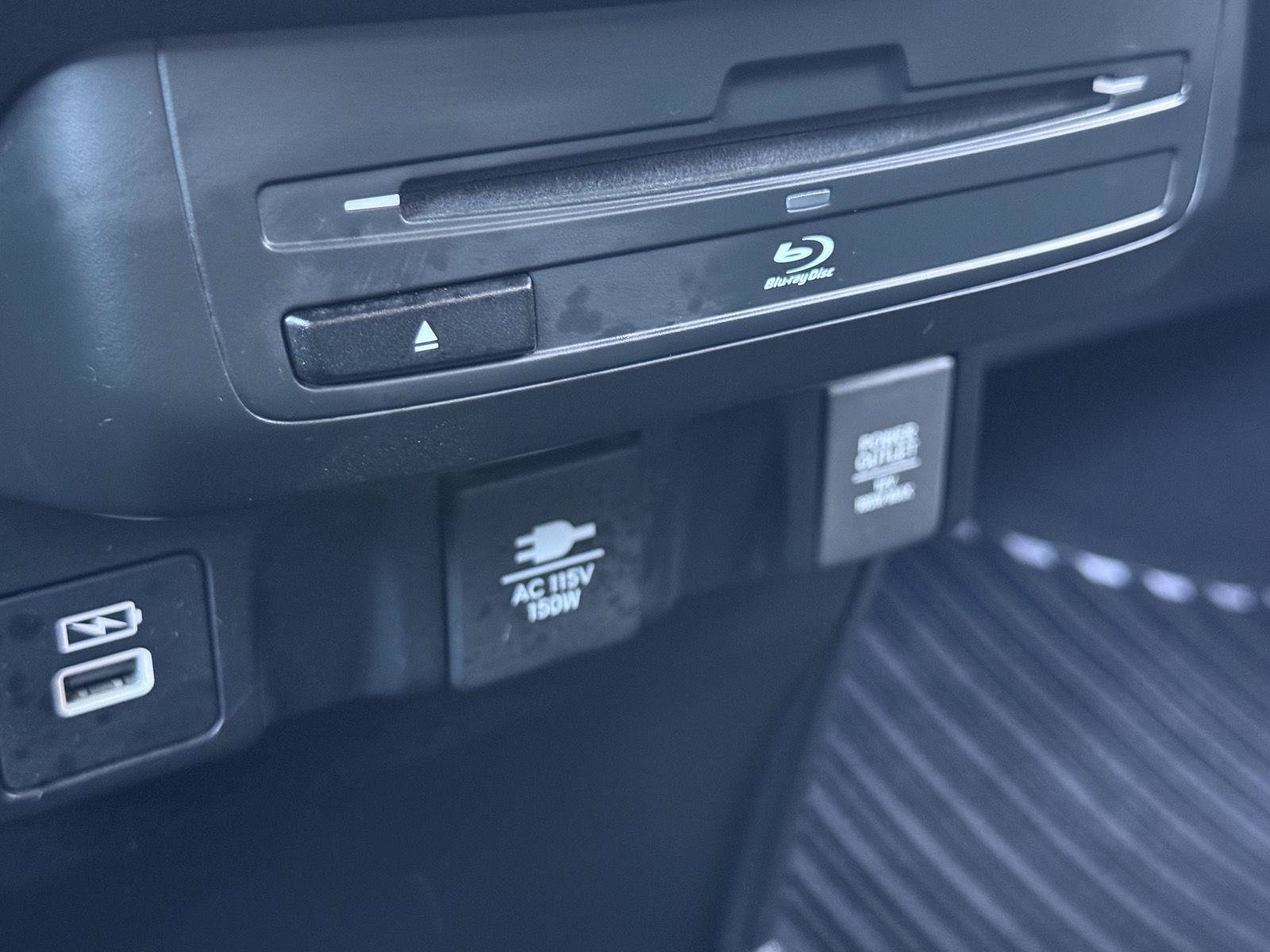Used 2022 Honda Odyssey Elite image 26