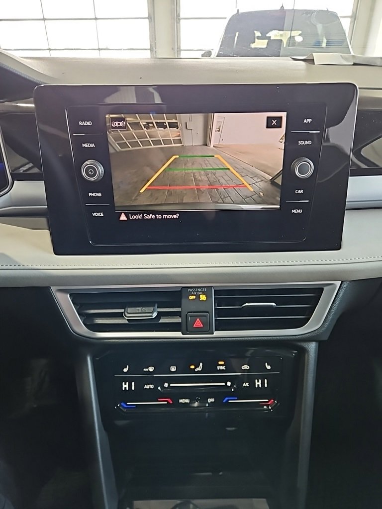 New 2026 Volkswagen Taos SE image 31