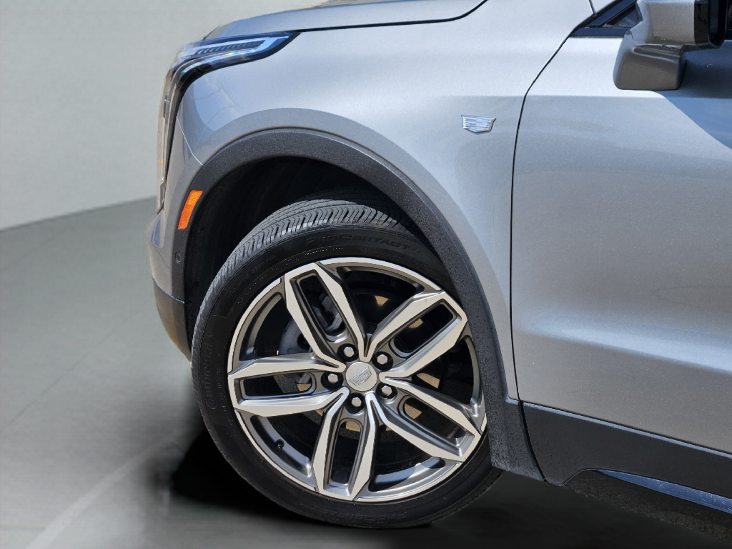 Used 2023 Cadillac XT4 Sport FWD image 26